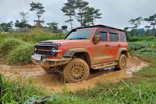 Test Drive GWM Tank 300 HEV Fury Edition: Siap di Dua Alam Test Drive GWM Tank 300 HEV Fury Edition: Siap di Dua Alam